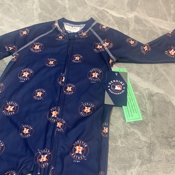 MLB - GENUINE MERCHANDISE - Houston Astros - Pajamas - Baseball - 2T - Picture 5 of 16